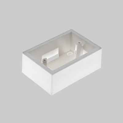 CASSETTA PORTA APPARECCHI DA PARETE 3 moduli. Prezzo per Pezzo.