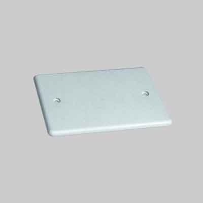 COPERCHIO PER CASSETTE PORTA APPARECCHI 3 moduli. Prezzo per Pezzo.