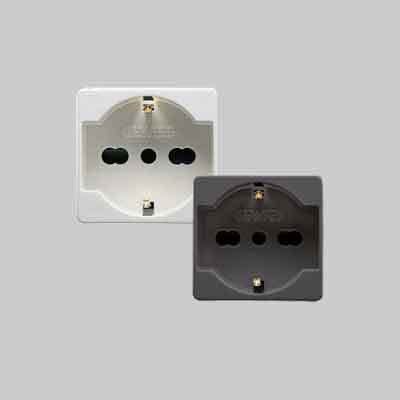 PRESA ITALIANA/TEDESCA 'SYSTEM' 10/16A 250V 2P+T - Bianco. Prezzo per Pezzo.