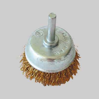 SPAZZOLA A TAZZA CON GAMBO Ø mm 75. Prezzo per Pezzo.