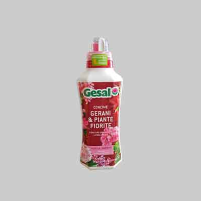 CONCIME LIQUIDO 'GERANI E PIANTE FIORITE' ml 750. Prezzo per Pezzo.