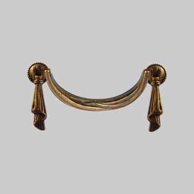 MANIGLIA PER MOBILI '5040' Interasse 96 mm - Patinato antico. Prezzo per Pezzo.