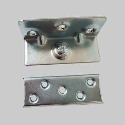 KIT GUARNITURA PER LETTI Conf. 4 pezzi. Prezzo per Confezione.