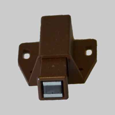 CRICCHETTO MAGNETICO QUADRO mm 40x40 - Marrone. Prezzo per Pezzo.