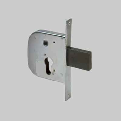SERRATURA DA INFILARE PER CANCELLI ART. 42312 CISA E50 - Scatola mm 84,5x95. Prezzo per Pezzo.