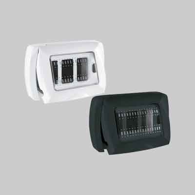 PLACCA AUTOPORTANTE C/PORTELLO "TONDO" 3 Moduli - Bianca. Prezzo per Pezzo.