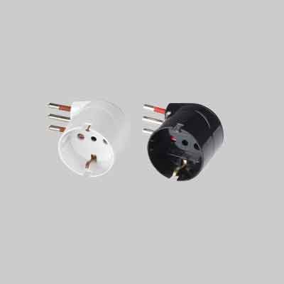 ADATTATORE SALVASPAZIO 90° SCHUKO 10A ROSI 2P+T - prese 10 2P+T, Col. Nero. Prezzo per Pezzo.