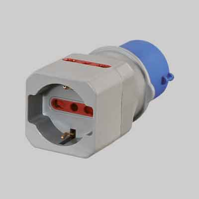 ADATTATORE INDUSTRIALE 220V spina 2P+T 16A presa schuko+2   10/16A. Prezzo per Pezzo.