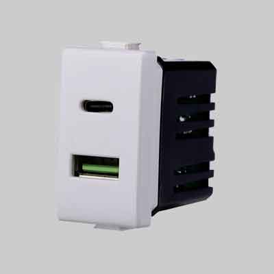 ALIMENTATORE DA INCASSO USB/USB-C 'SOLAR' 3.1A. Prezzo per Pezzo.