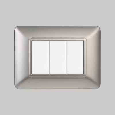 PLACCA COPRINTERRUTTORI SILVER 'SOLAR' 4 Moduli. Prezzo per Pezzo.