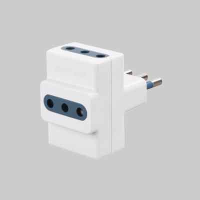 ADATTATORE TRIPLO 10A IDEAL STAR 2P+T- prese 10A 2P+T. Prezzo per Pezzo.