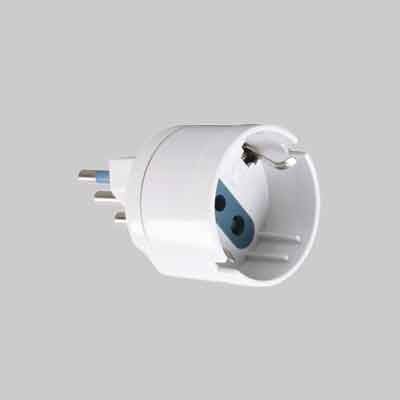 ADATTATORE SEMPLICE SCHUKO/BIVALENTE 10A IDEAL STAR spina 10A 2P+T  - presa 10A 2P+T. Prezzo per Pezzo.