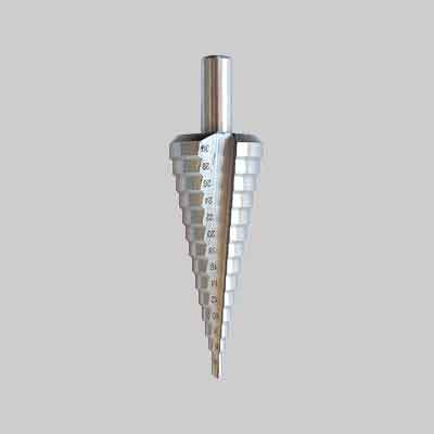 ALLARGAFORI A GRADINO Ø mm 4÷30. Prezzo per Pezzo.