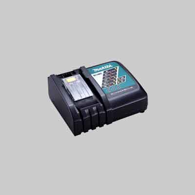 CARICABATTERIA 'DC18RC' MAKITA. Prezzo per Pezzo.
