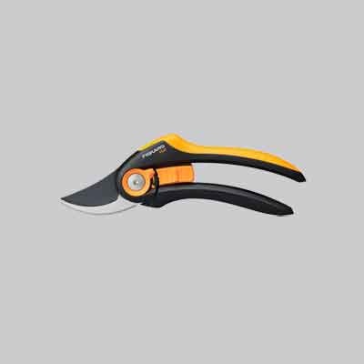FORBICI DA POTA BYPASS 'PLUS P541' FISKARS cm 21. Prezzo per Pezzo.