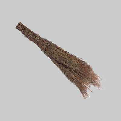 SCOPA ERICA NATURALE. Prezzo per Pezzo.