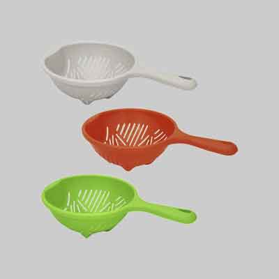 SCOLAPASTA CON MANICO Ø 20x35 cm. Prezzo per Pezzo.
