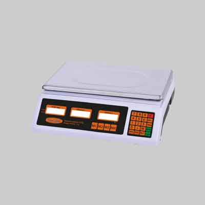 BILANCIA DIGITALE IDEAL STAR cm 34x23 - Portata 35Kg. Prezzo per Pezzo.